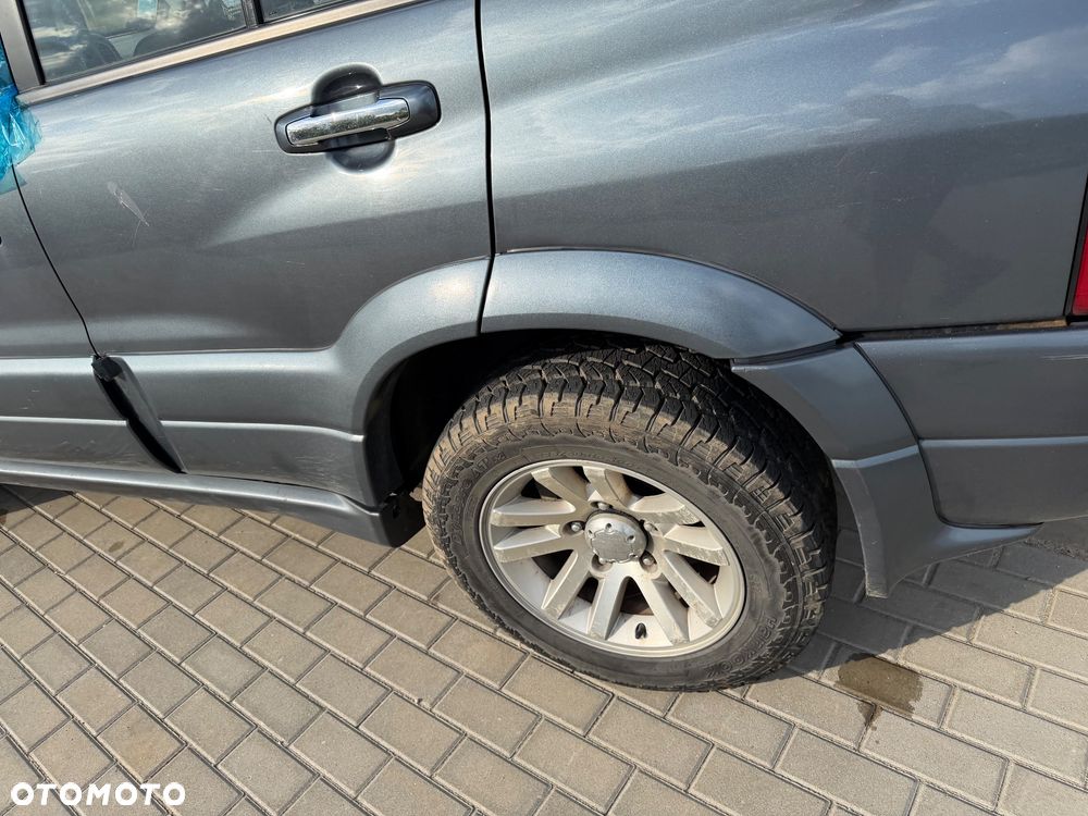 Suzuki Grand Vitara 2.0 Special Edition - 28