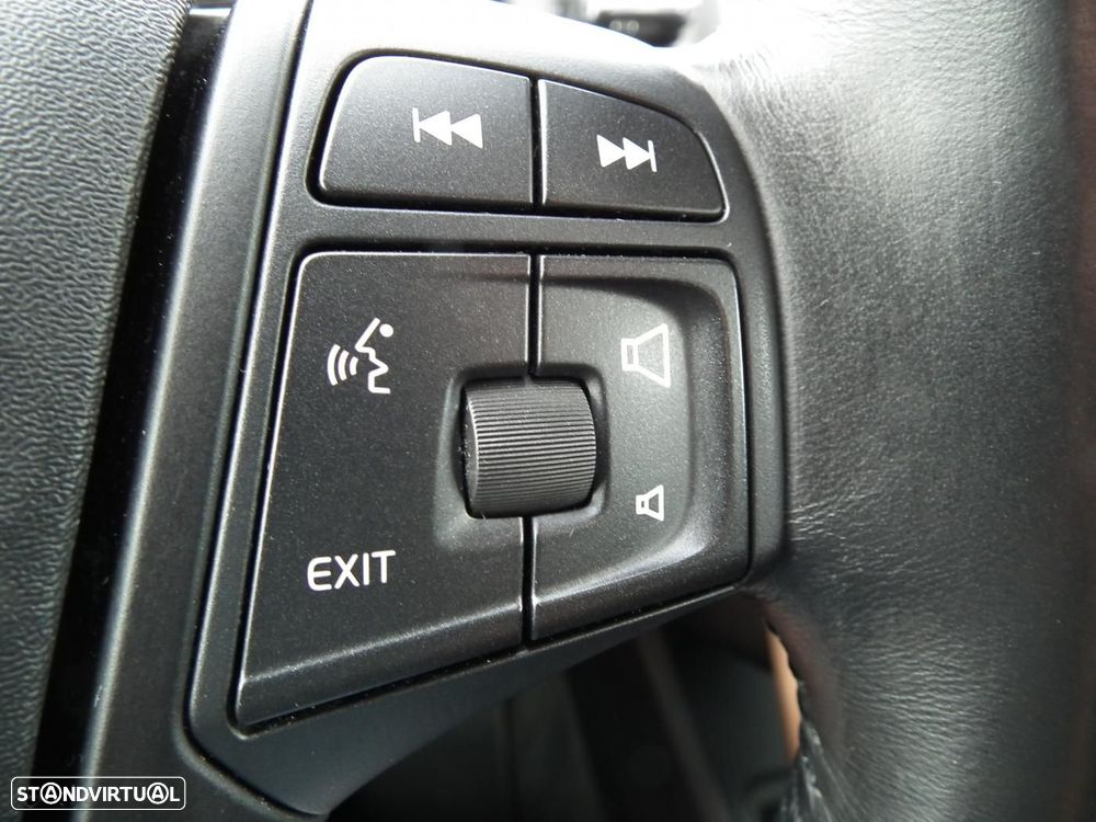 Volvo V40 1.6 D2 Momentum - 21