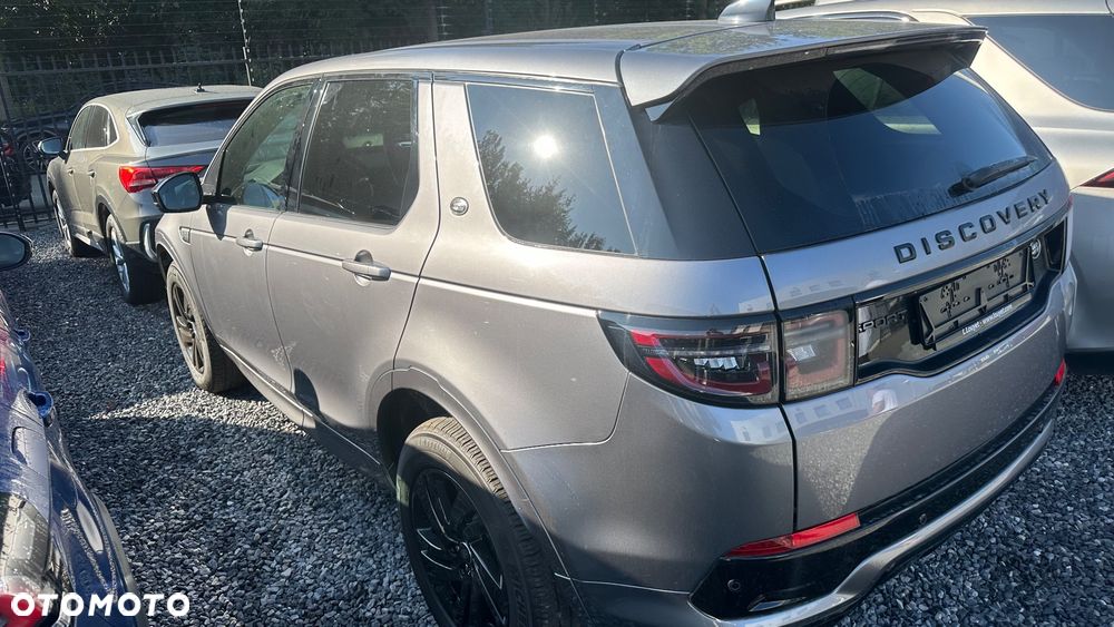 Land Rover Discovery Sport - 11