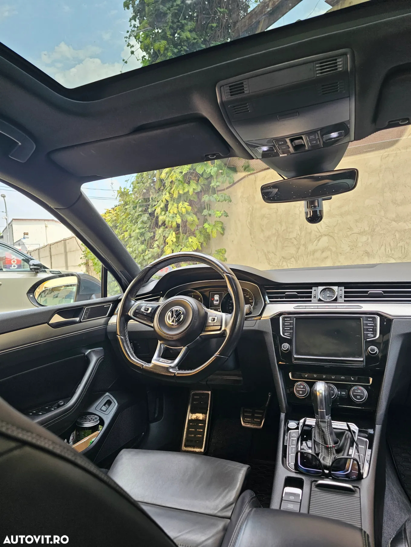 Volkswagen Passat - 10