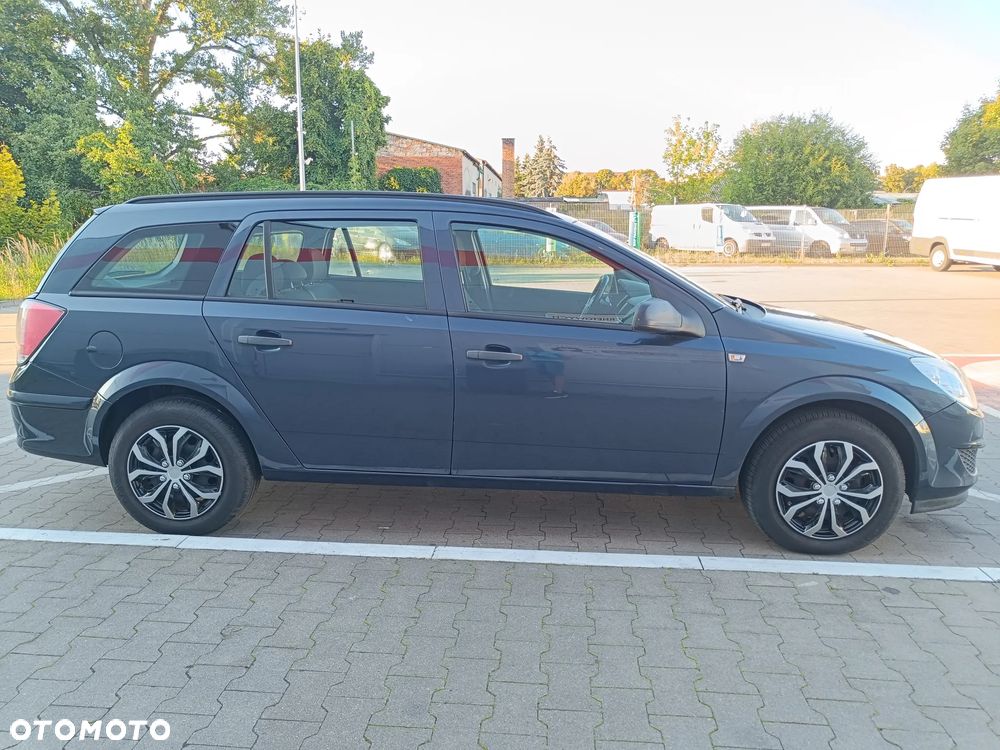 Opel Astra - 4