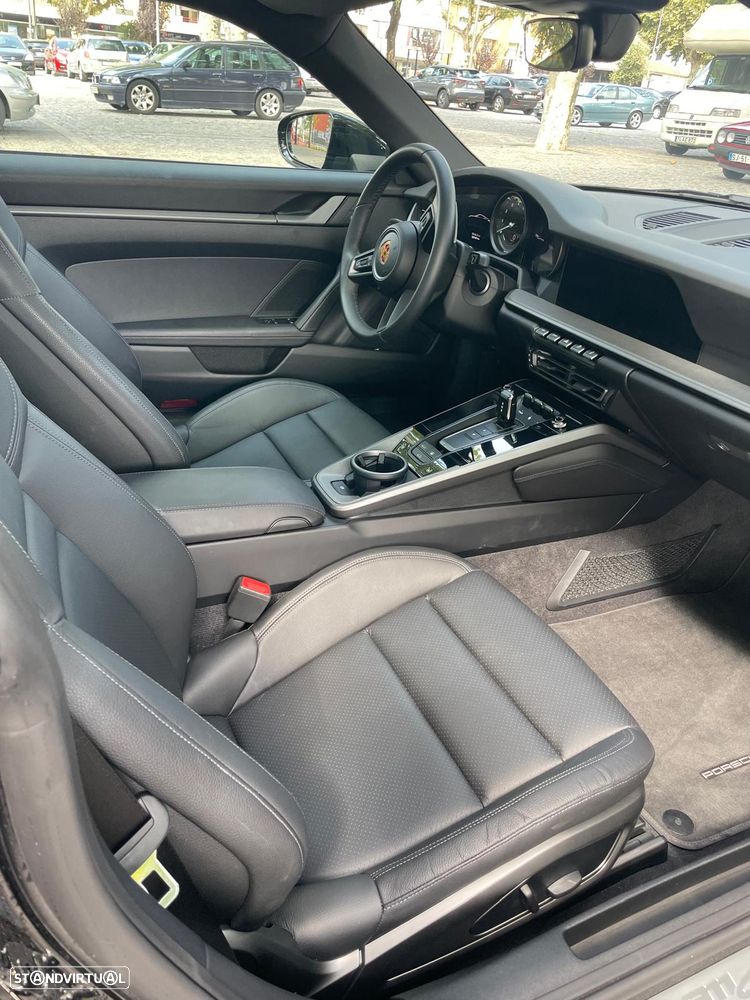 Porsche 911 Série F - 6