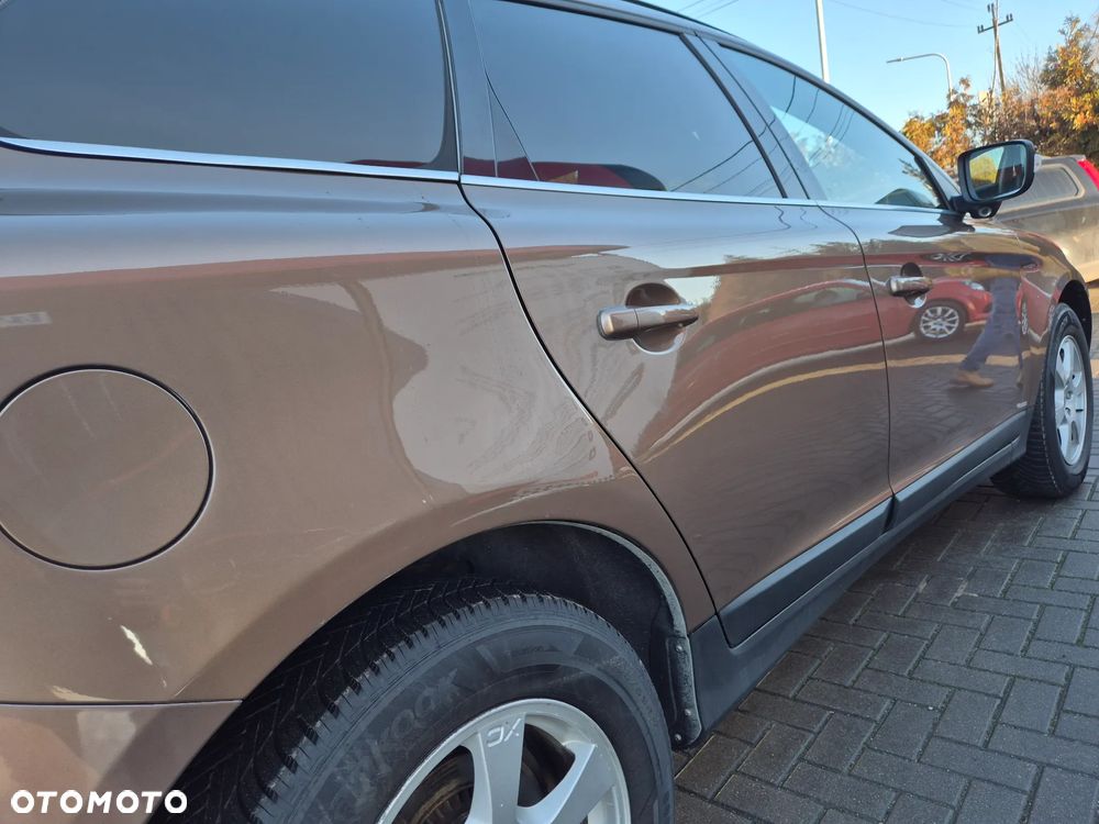 Volvo XC 60 2.4D AWD Momentum - 24