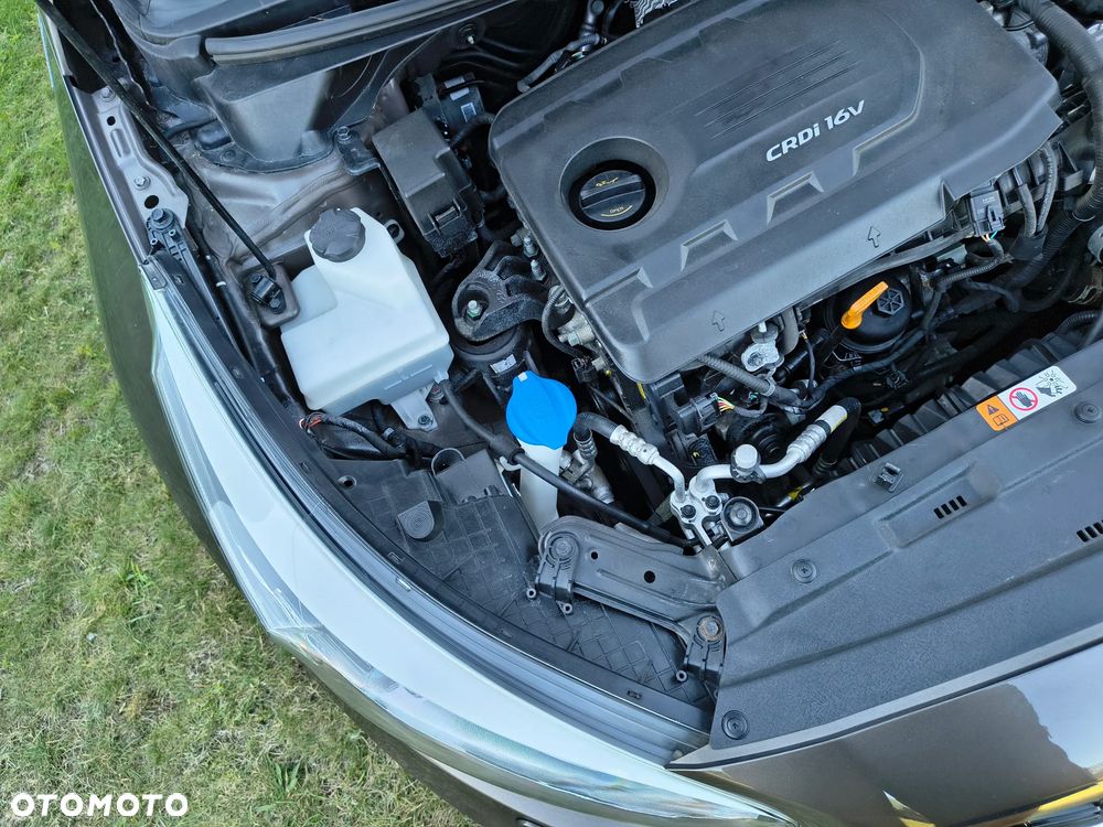 Kia Ceed 1.6 CRDi 136 ISG Platinum Edition - 22