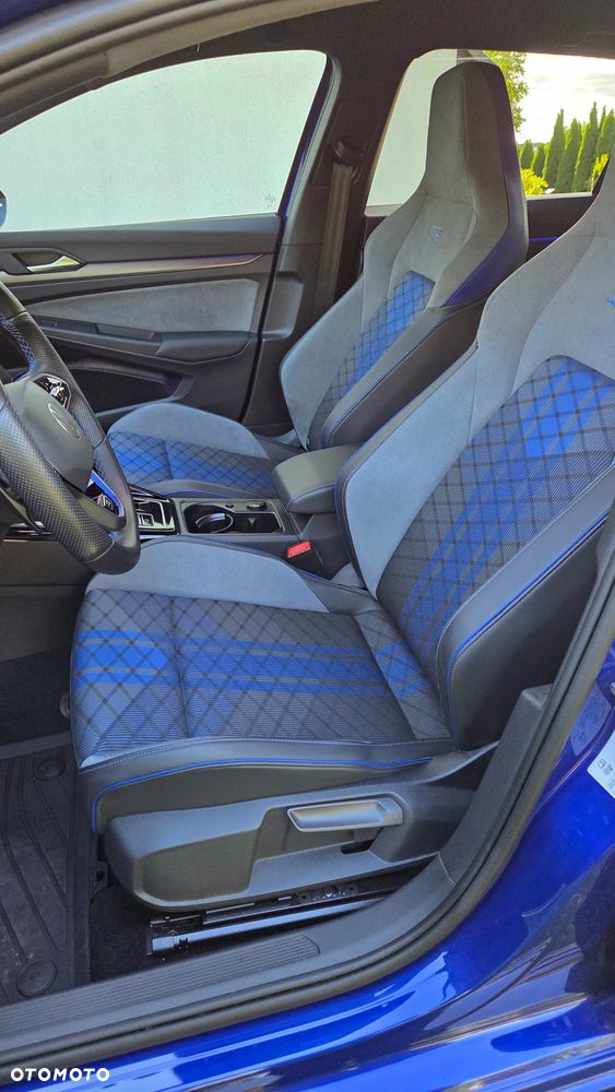 Volkswagen Golf 2.0 TSI 4Motion R DSG - 11