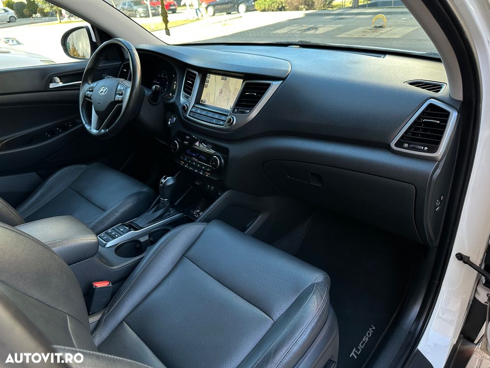 Hyundai Tucson blue 1.7 CRDi 2WD DCT Style - 24