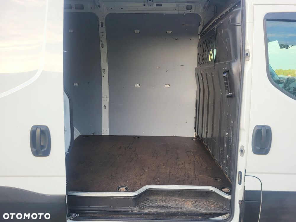 Iveco Daily - 37