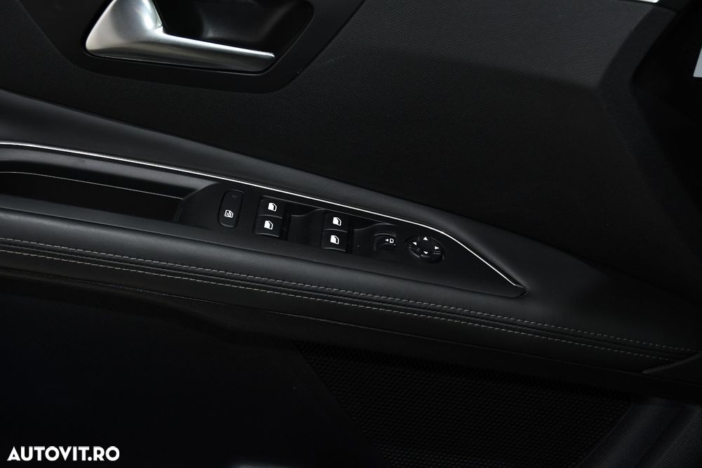 Peugeot 3008 PureTech 130 Stop & Start Allure - 16