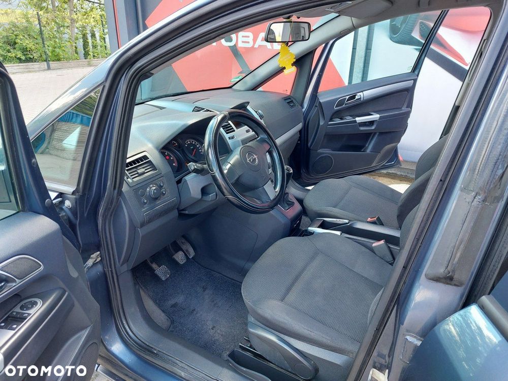 Opel Zafira - 11