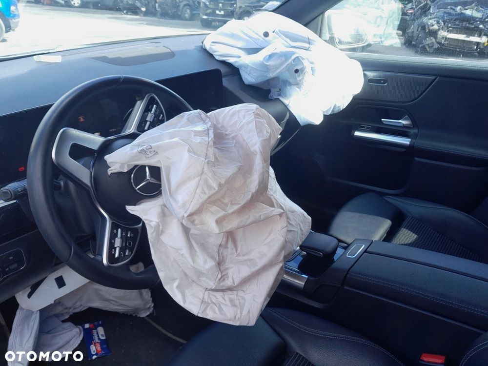 Mercedes-Benz GLA 250 e 8G-DCT Edition 2021 - 10