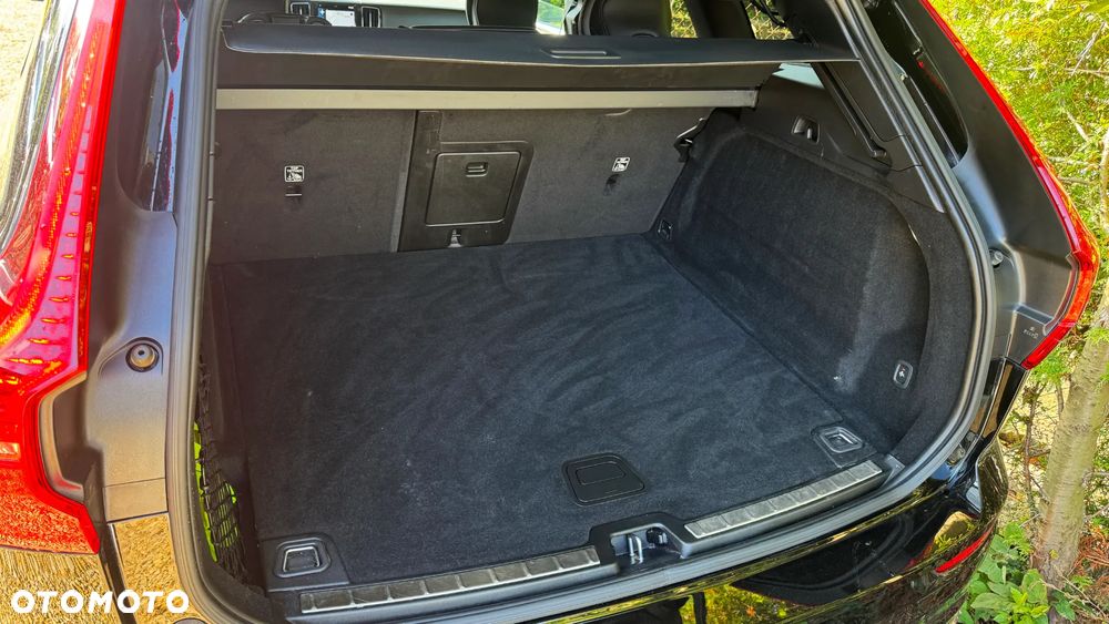 Volvo XC 60 B4 D Geartronic RDesign - 38