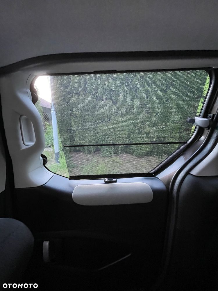 Peugeot Partner - 11