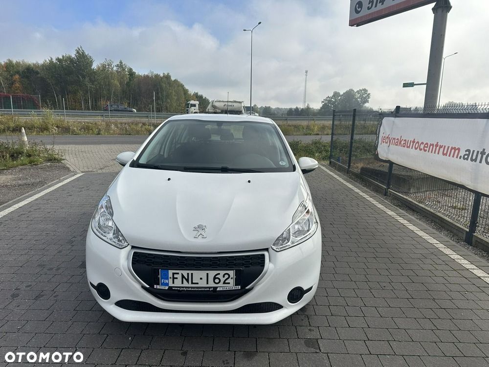 Peugeot 208 - 36
