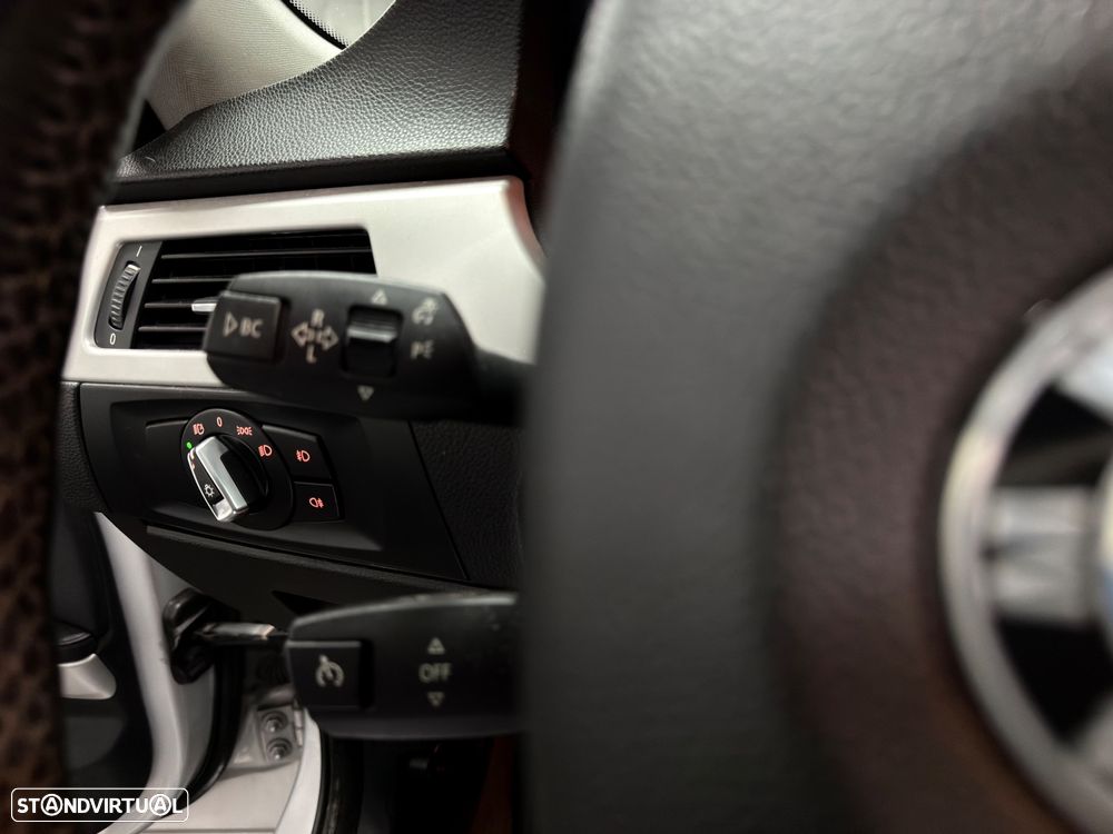 BMW 320 d Navi. Sport Auto - 22