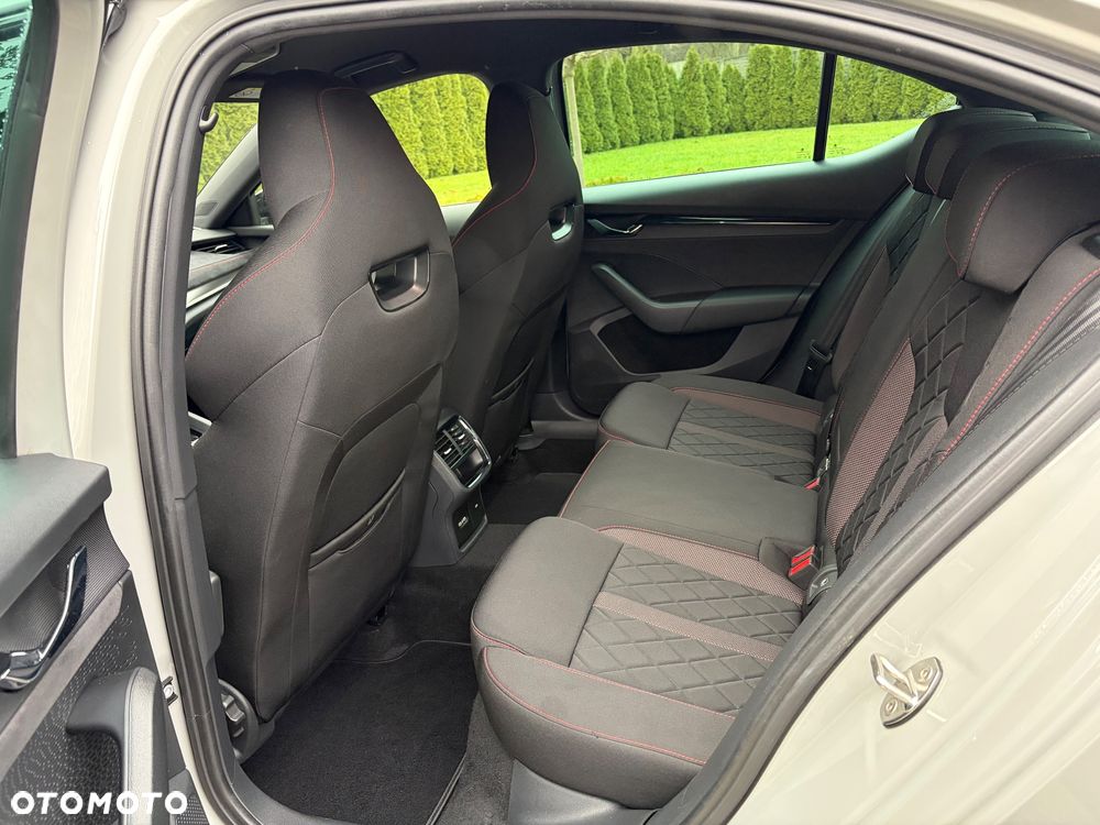 Skoda Octavia 2.0 TSI RS 245 DSG - 11