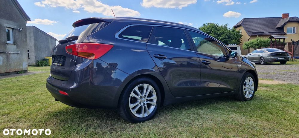 Kia Ceed 1.6 GDI Platinum Edition - 18