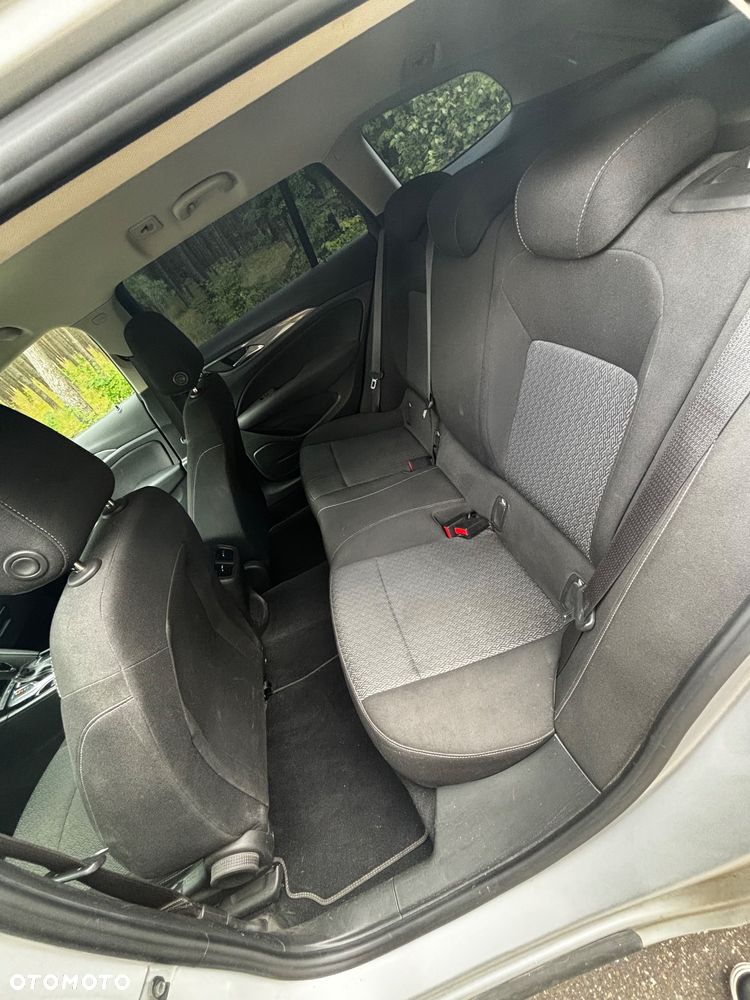 Opel Insignia 2.0 - 10