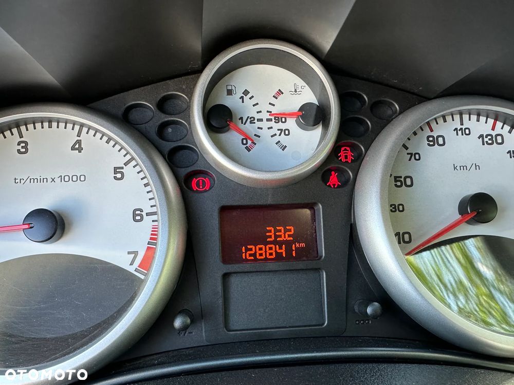 Peugeot 207 75 Urban Move - 17