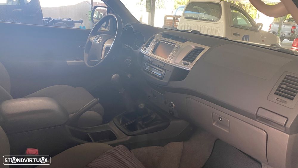 Toyota Hilux 4x4 Cabine Dupla DPF Comfort - 6
