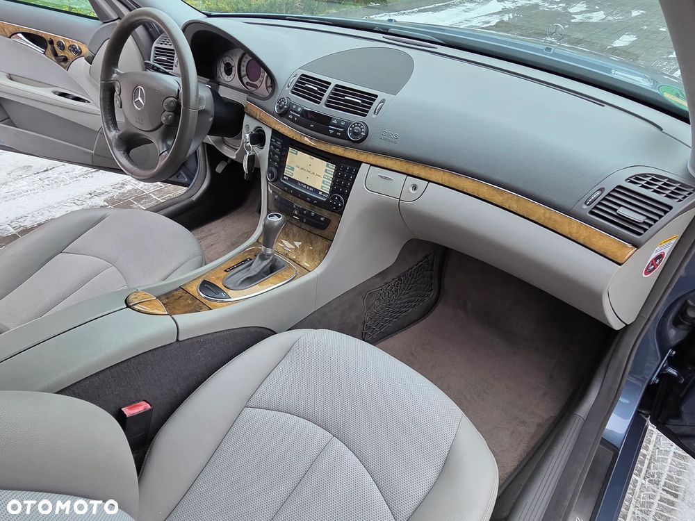 Mercedes-Benz Klasa E 320 CDI 4Matic Automatik Avantgarde DPF BusinessEDITION - 20