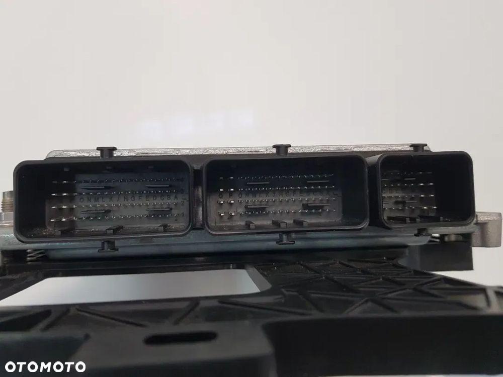 Komputer EKU sterownik silnika Renault 1.3 Tce Talisman Kadjar Megane IV Scenic IV A2829003600 - 3