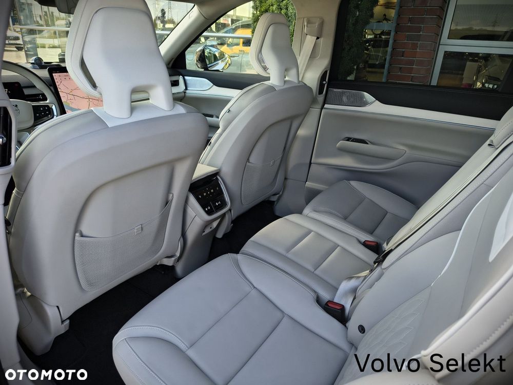 Volvo EX90 - 14