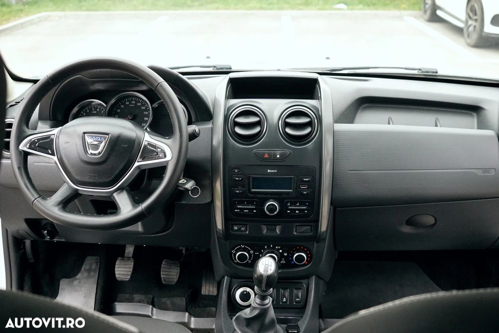 Dacia Duster dCi 110 FAP 4x4 Laureate - 8