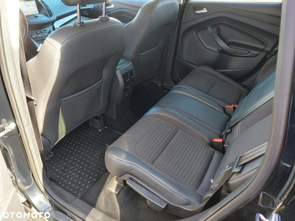 Ford Kuga - 19