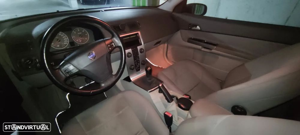 Volvo C30 1.6 D - 8