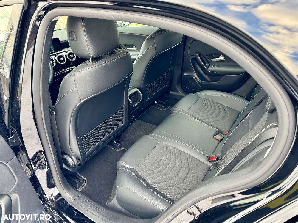 Mercedes-Benz A 180 - 21