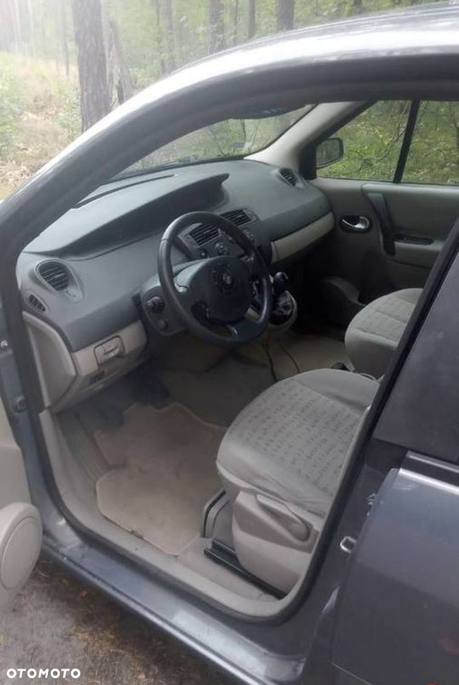 Renault Scenic - 8
