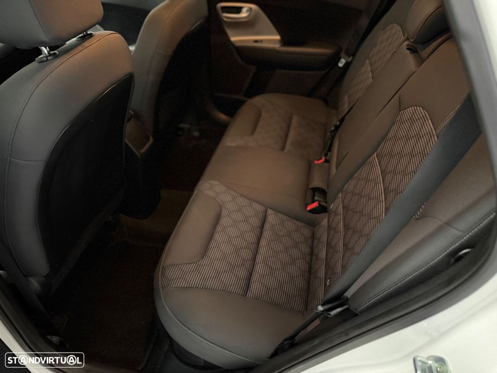 Kia Niro 1.6 GDi HEV EX - 34