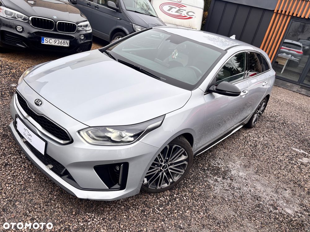 Kia ProCeed - 21