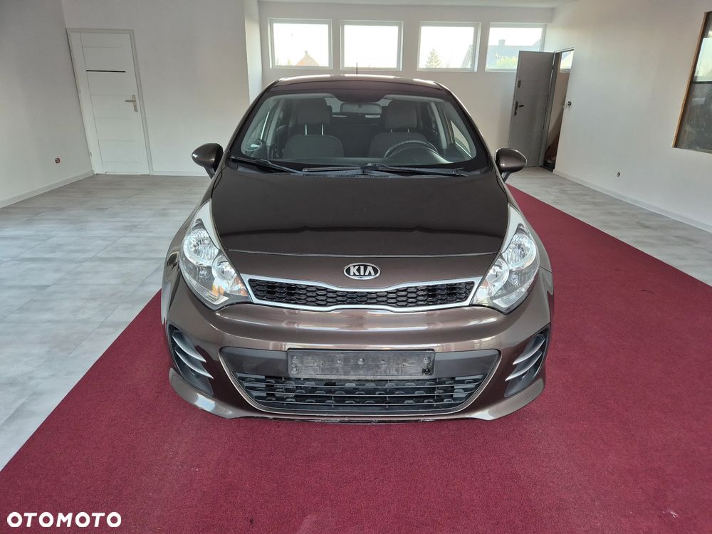 Kia Rio - 2