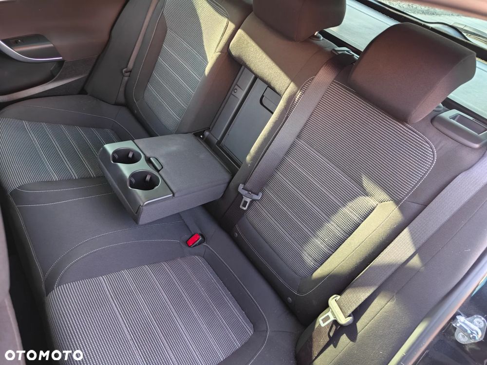 Opel Insignia 2.0 CDTI automatik Business Edition - 27