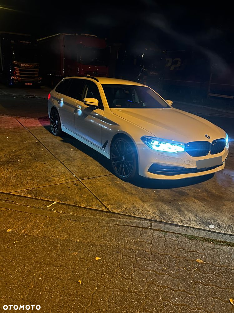 BMW Seria 5 540d xDrive Sport Line sport - 27