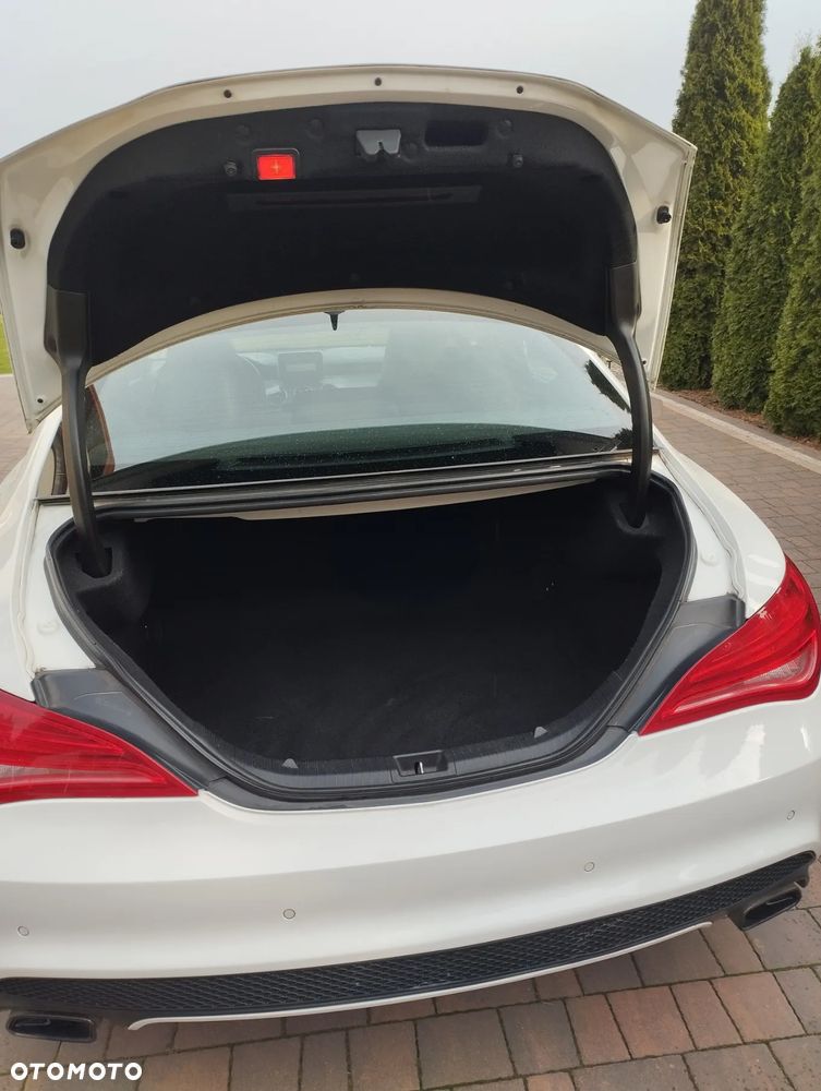 Mercedes-Benz CLA - 23