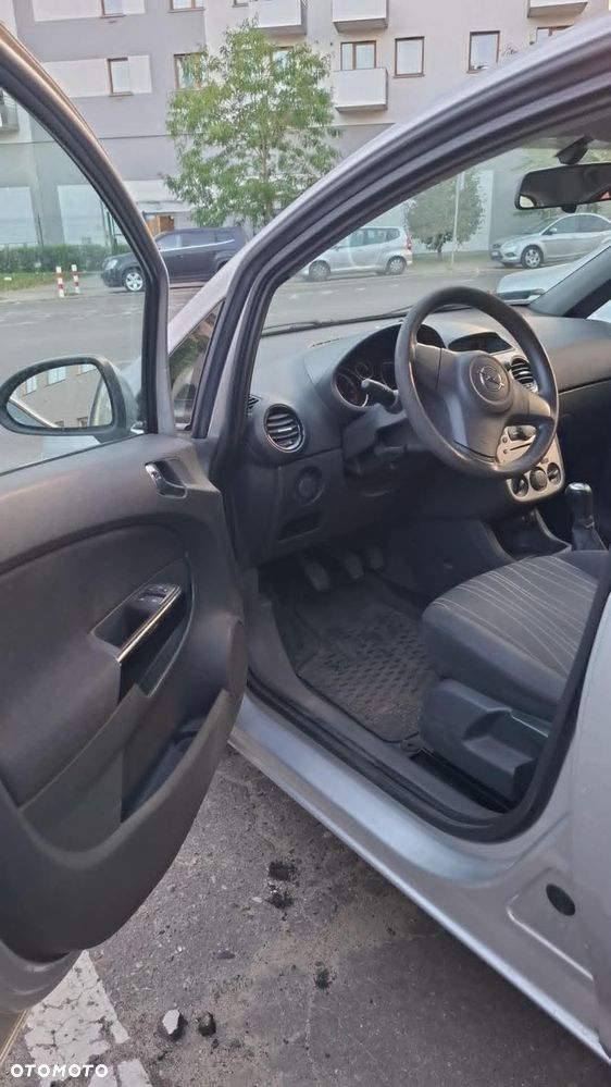 Opel Corsa 1.2 16V Enjoy - 8