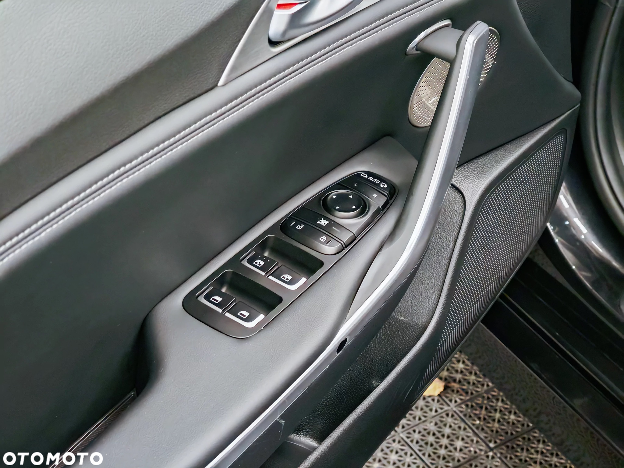 Kia Stinger 2.0 T-GDI GT Line - 13