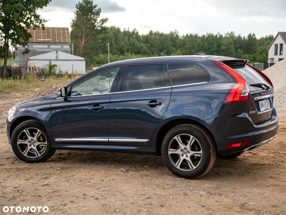 Volvo XC 60 T6 AWD Momentum - 8