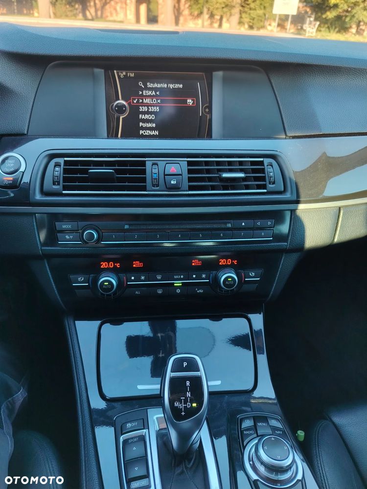 BMW Seria 5 525d xDrive - 11
