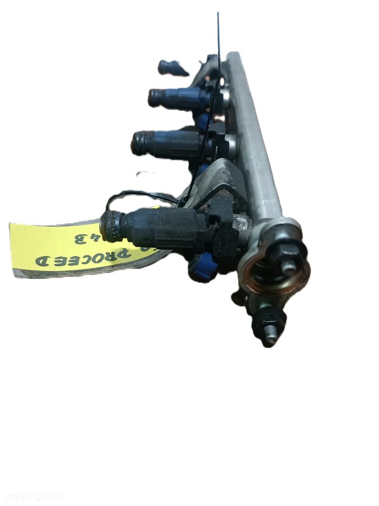 KIA PRO CEED I 07-12 1,4 B listwa wtryskowa * - 2