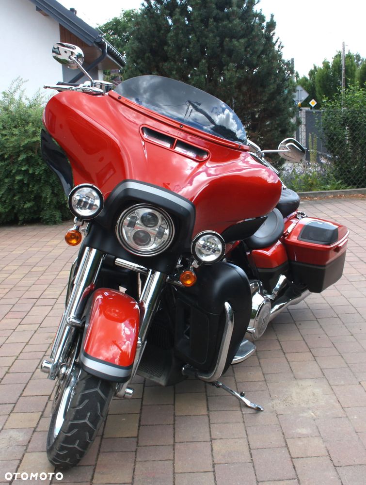 Harley-Davidson CVO Street Glide - 4