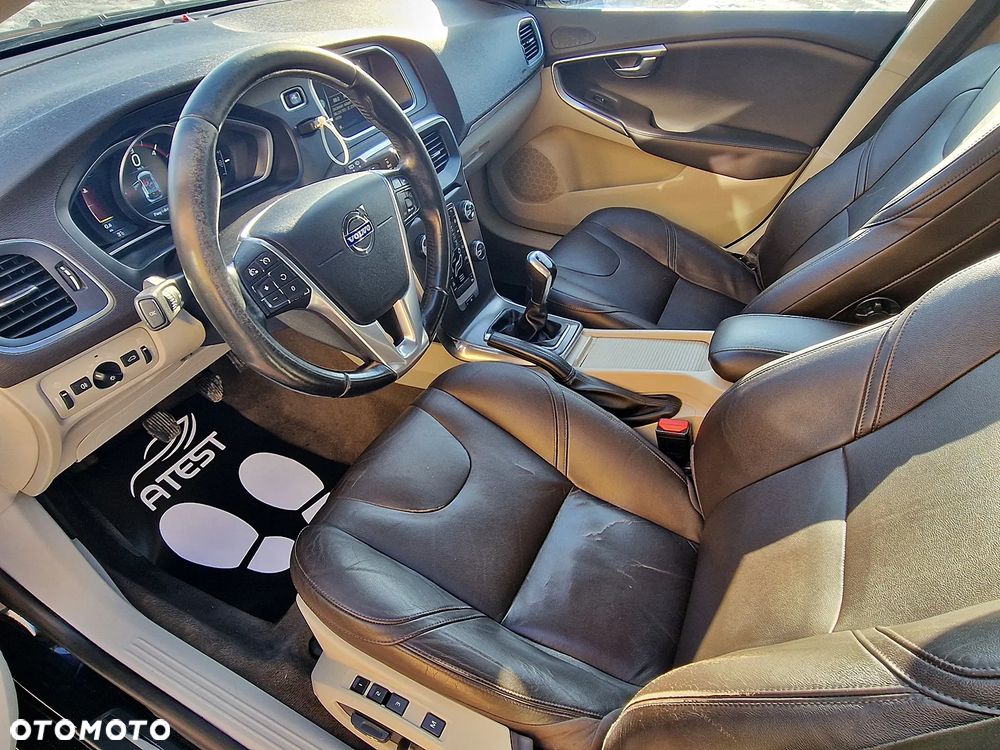Volvo V40 D2 - 6