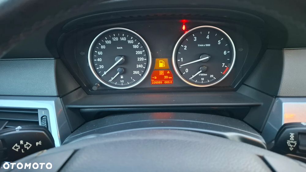 BMW Seria 5 525i - 18