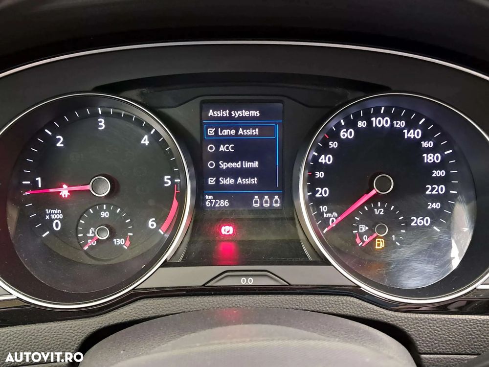 Volkswagen Passat 2.0 TDI DSG Comfortline - 13