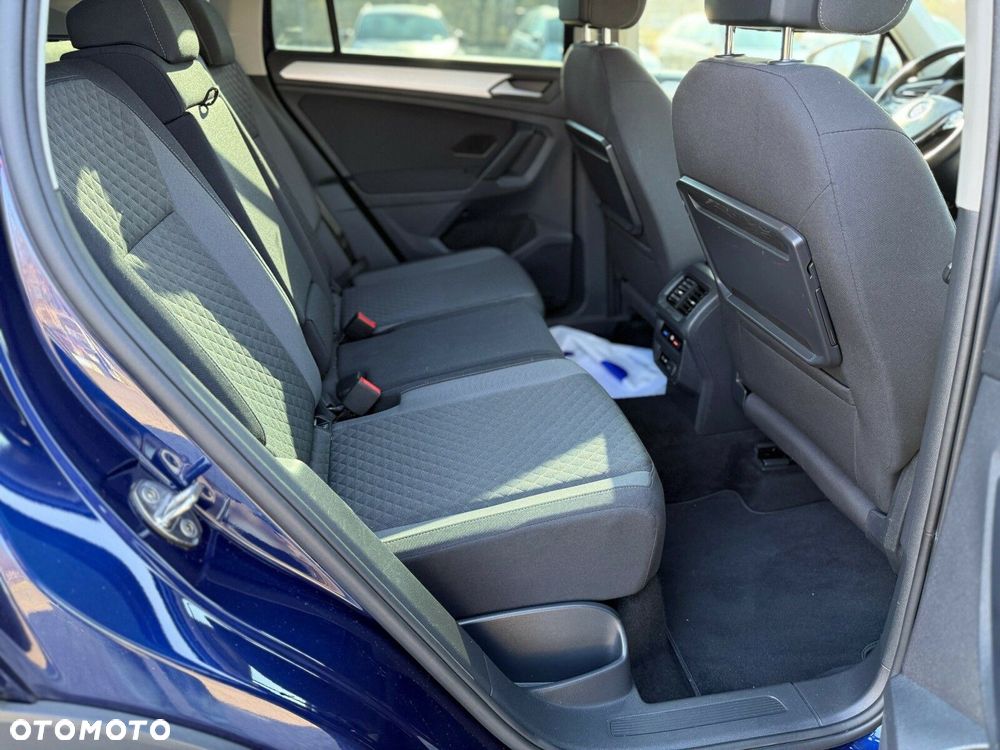 Volkswagen Tiguan - 13