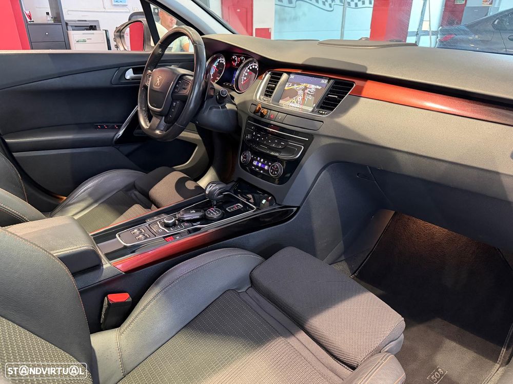 Peugeot 508 RXH 2.0 HDi Hybrid4 2-Tronic - 15