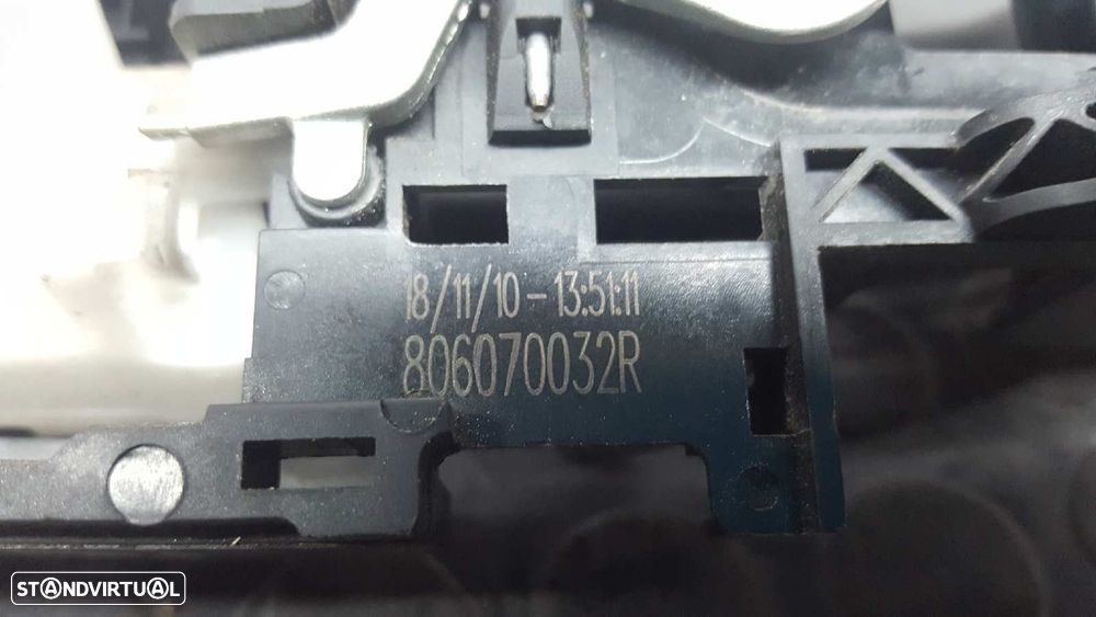 PUXADOR EXTERIOR FRENTE ESQUERDO RENAULT MEGANE III SPORT TOURER DYNAMIQUE - 3