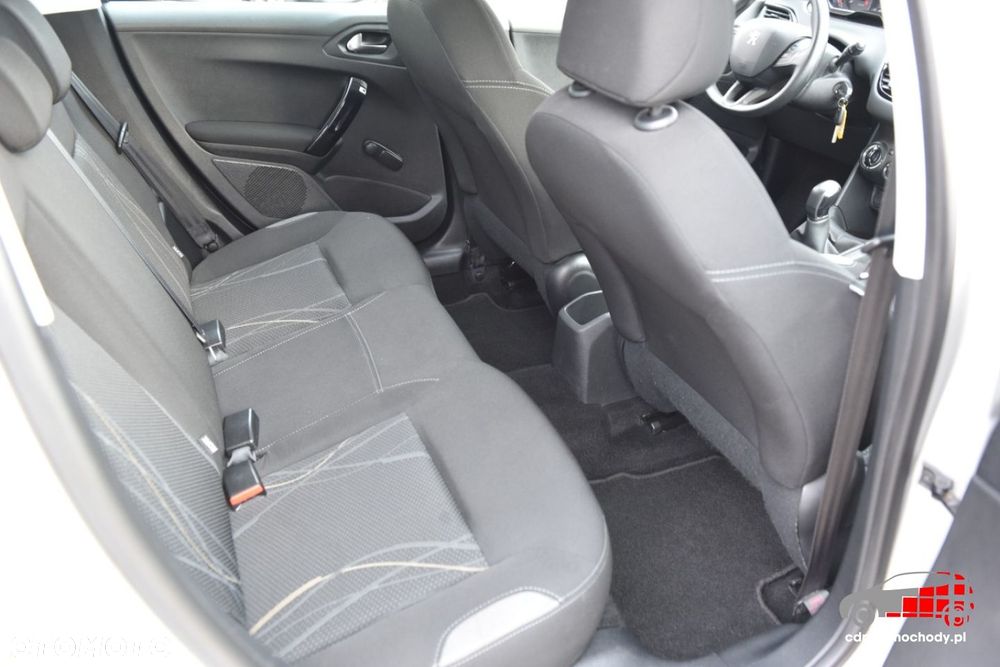 Peugeot 208 - 20